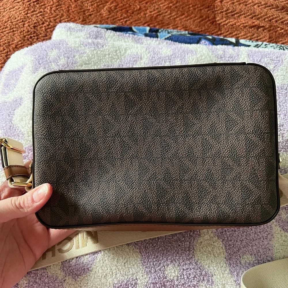 Michael Kors Tan Belt Bag - Picture 2 of 3